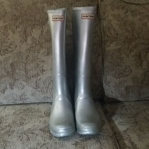 Hunter boots size 10 silver